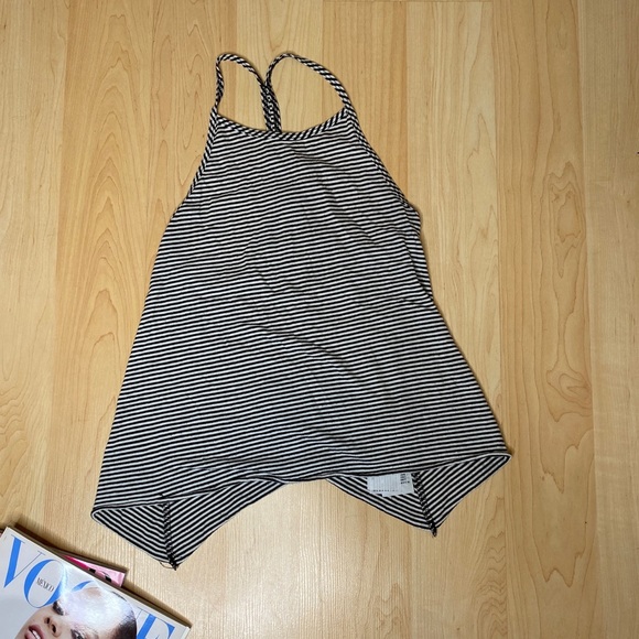 STRIPPED HALTER TANK HOLLISTER - Picture 6 of 10